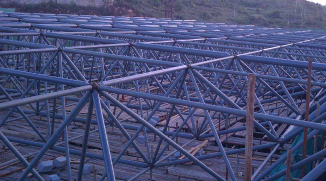 安陆概述网架加工中对钢材的质量的过细恳求